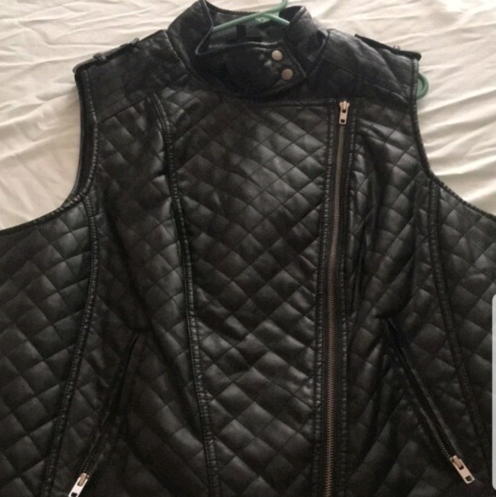 Zip up vest